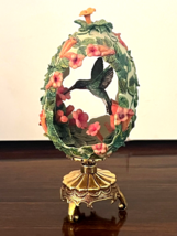 Franklin Mint House of Faberge Hummingbird Egg  Bird With Stand - $26.73