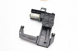 03-09 MERCEDES-BENZ W211 E350 FRONT RIGHT PASSENGER SEAT HEADREST MOTOR E1360 image 2