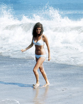 Jacqueline Bisset 11x14 Photo sexy in white bikini posing in surf on beach - £11.79 GBP