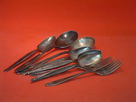 Pre-Owned Vintage 8 Pc Lady Doris Silver Plated Flatware - $19.80