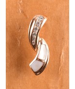 *Mother of Pearl 14K Rose Gold Pendant - $416.20 CAD
