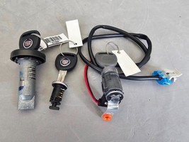 Please Help Unidentified Cadillac Set of Keys with Cylinders &amp; Valet 207... - $1,847.23 MXN