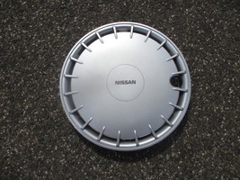 One genuine 1987 1988 Nissan 200SX 15 inch hubcap wheel cover silver - £21.78 GBP