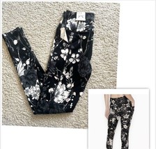 Victoria’s Secret Incredible Essential Legging Size 4 Black Floral - $34.65