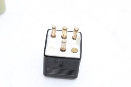 86-93 MERCEDES-BENZ W124 300E Control Relay Fuses X5 F4021 image 6