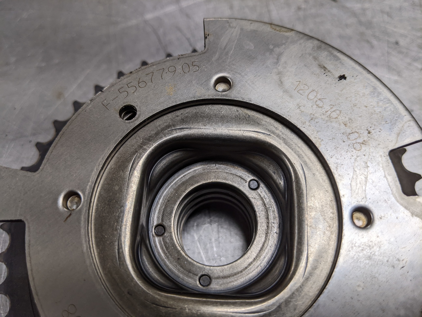 Camshaft Timing Gear For 10-16 GMC Savana 2500  6.0 12606358 Item image 5