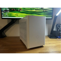 Cooler Master MasterBox NR200P V2 - $4,008.84 MXN