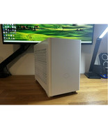 Cooler Master MasterBox NR200P V2 - $3,951.70 MXN