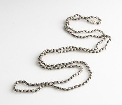 Collana In Pelle Straordinaria Con Perle In Argento E Chiusura Magnetica - $172.78