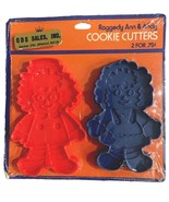 Vintage Hallmark Raggedy Ann &amp; Andy 4.5&quot; 2 Pack Cookie Cutters New In Pa... - £9.13 GBP