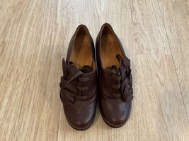 Chie Mihara Booties Shoes 2” Heel Dark Maroon Leather Women’s size 35.5 - £88.65 GBP