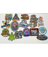 Girl Scout Fun Patches LOT 18 Craft Laser Tag Archery Corn Maze Bowling ... - $304.68 MXN