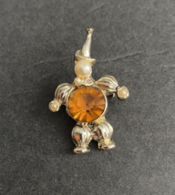 Vintage Jelly Belly Small Clown Pin Gold Tone Brown Belly Missing 1 faux pearl - £19.28 GBP