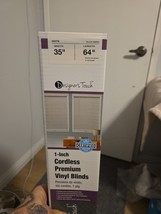 Designer&#39;s Touch 1&quot; Window Vinyl Blind White Mini Blind 35&quot; x 64&quot; Cordle... - $55.75 MXN
