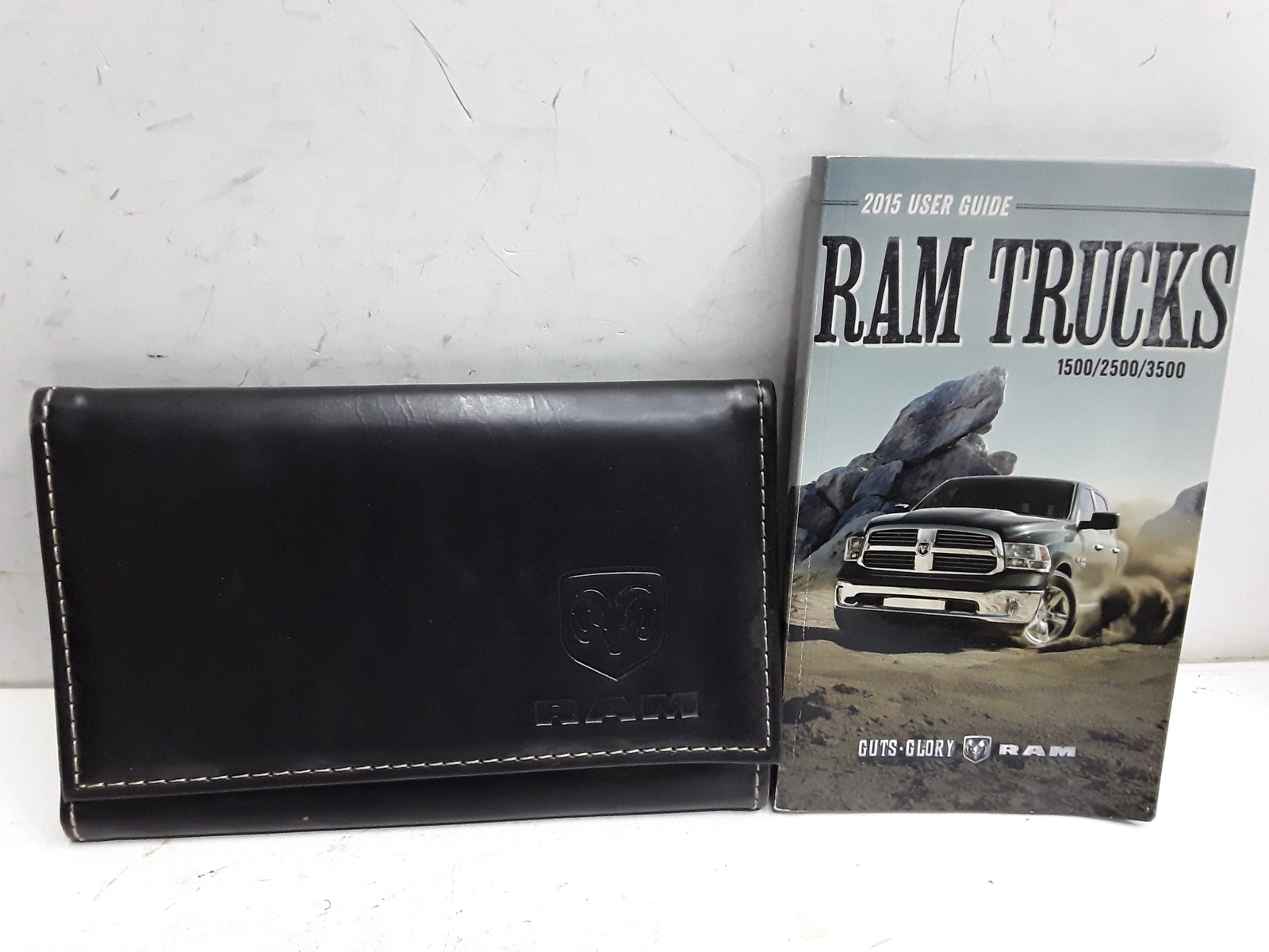2015 Dodge Ram 1500 2500 3500 Owners Manual Handbook Set with Case OEM Z... - $44.55