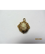 VINTAGE GOLD TONE STONE SMALL CAMEO CHARM PENDANT 7/16&quot; ACROSS - £8.05 GBP