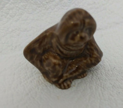 Red Rose Tea Wade Collectible Ceramic Orangutan Miniature Figurine Animals - $6.93