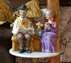1970&#39;s Lefton Man &amp; Woman On Bench Reading, Porcelain Bisque 7855-A Hand Painted - £14.38 GBP