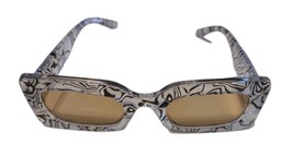 Women&#39;s Full Rim Square Black Patterned Fashion Sunglasses - $235.78 MXN