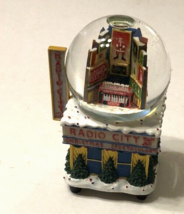 Radio City Music Hall Christmas Trees Musical Snow Globe Santa Claus Rockettes - £102.46 GBP