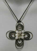 Vintage Signed Kien Wired Silver-tone Milk Glass Bead Flower Pendant Necklace - £17.89 GBP