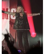 Vince Neil - Motley Crue - 8x10 Color Photograph - $298.06 MXN