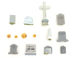 Halloween O Scale Graveyard Stones And Monuments And Pumpkins Used - $19.80