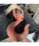 N.O.S. Crosby P5B WLL  5Ton Steel Swivel Hook w/ Latch USA Made - $4,134.43 MXN