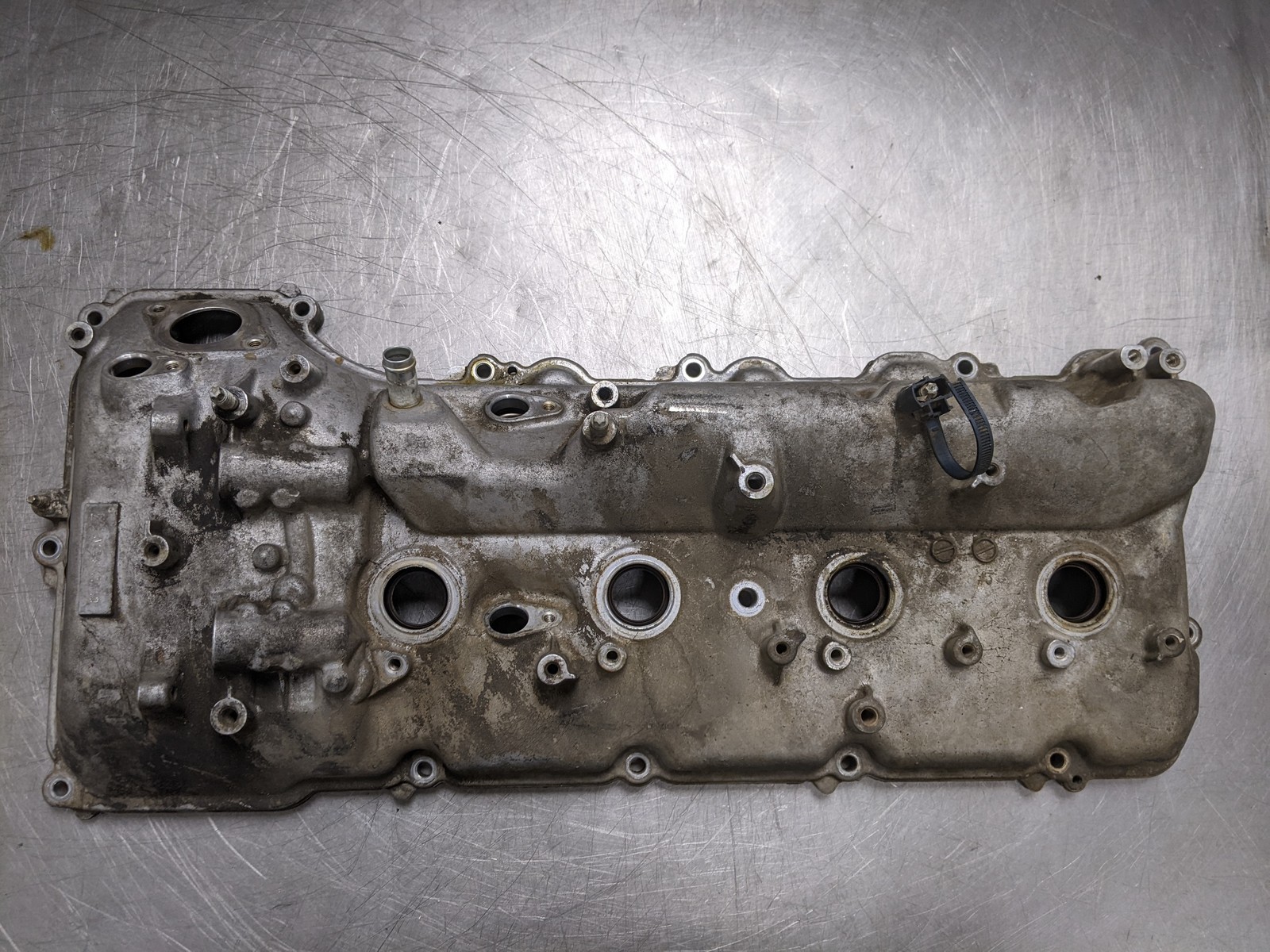 Left Valve Cover For 07-17 Toyota Tundra  5.7 Item image 2