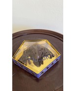 Chocolate Frog Harry Potter Prop Replica by The Noble Collection - $201.04 MXN