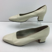 Vintage Vaneli Womens Tan Beige Close Toe Slip On Pump Heels Shoes Office 9M - £19.74 GBP