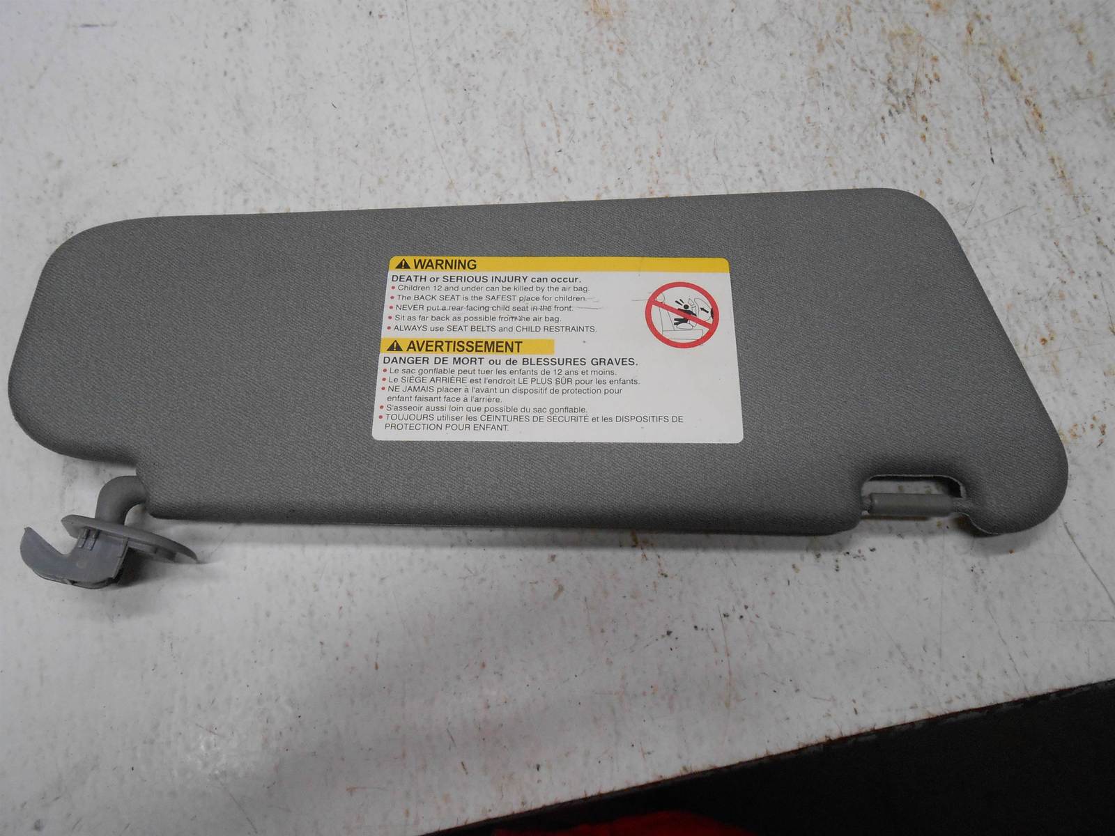 2004-2011 Chevrolet Aveo Left Driver Sun Visor Mirror Sunvisor - $29.99