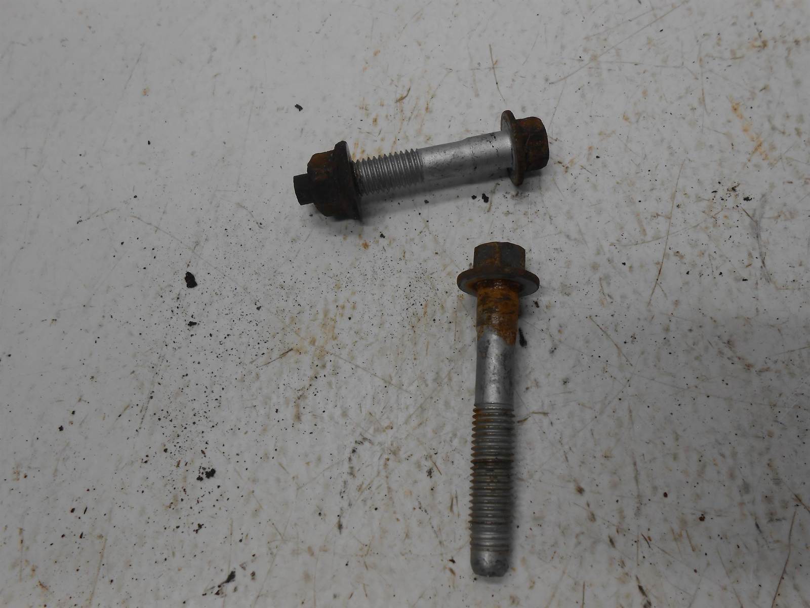 2005 Jeep Liberty Rear Shock Bolts Right Or Left - $29.99