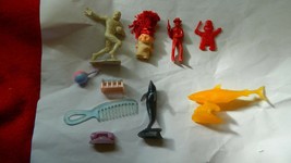 Vintage Bag Of Assorted Plastic Toys Lot 10 Small Doll House Size Free Usa Ship - £7.58 GBP