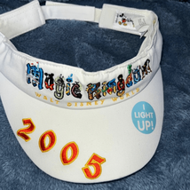 Vintage Disney Magic Kingdom Adult Visor New 2005 Light Up - £14.06 GBP