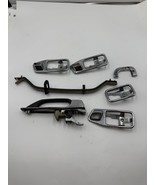 Lot Vintage MERCEDES BENZ W123 230 76-86Y DOOR LOCK HANDLE Chrome Trim P... - $1,884.55 MXN