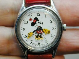 Vintage Lorus Quartz Minnie Mouse Ladies Wrist Watch RUNNING - £31.96 GBP