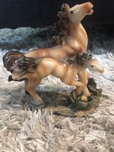 Vintage Horse Figurine. Mare and Foal. - £19.98 GBP