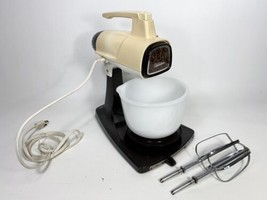 Wards Signature Model VPM-45755 Vintage Stand Mixer - $48.48