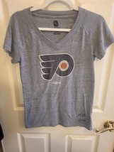 Philadelphia Flyers Shirt Womens S Gray 53 Gostisbehere V Neck Short Sleeve - £3.16 GBP