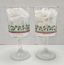 Vtg Set Of 2 1986 Arby&#39;s Christmas Stemware Glasses Holly Berries 6.75&quot; Tall - £9.73 GBP