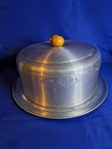 Vintage West Bend Aluminum Cake Saver Set Plate Cover Wooden Acorn Knob - £29.77 GBP