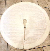 Christmas TREE SKIRT Ivory Velvet Faux fur trim Pattern 46&quot; - $19.95