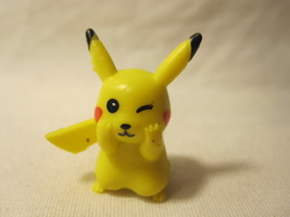 Pokemon Miniature 1&quot; Gumball Machine toy #12 - £1.59 GBP