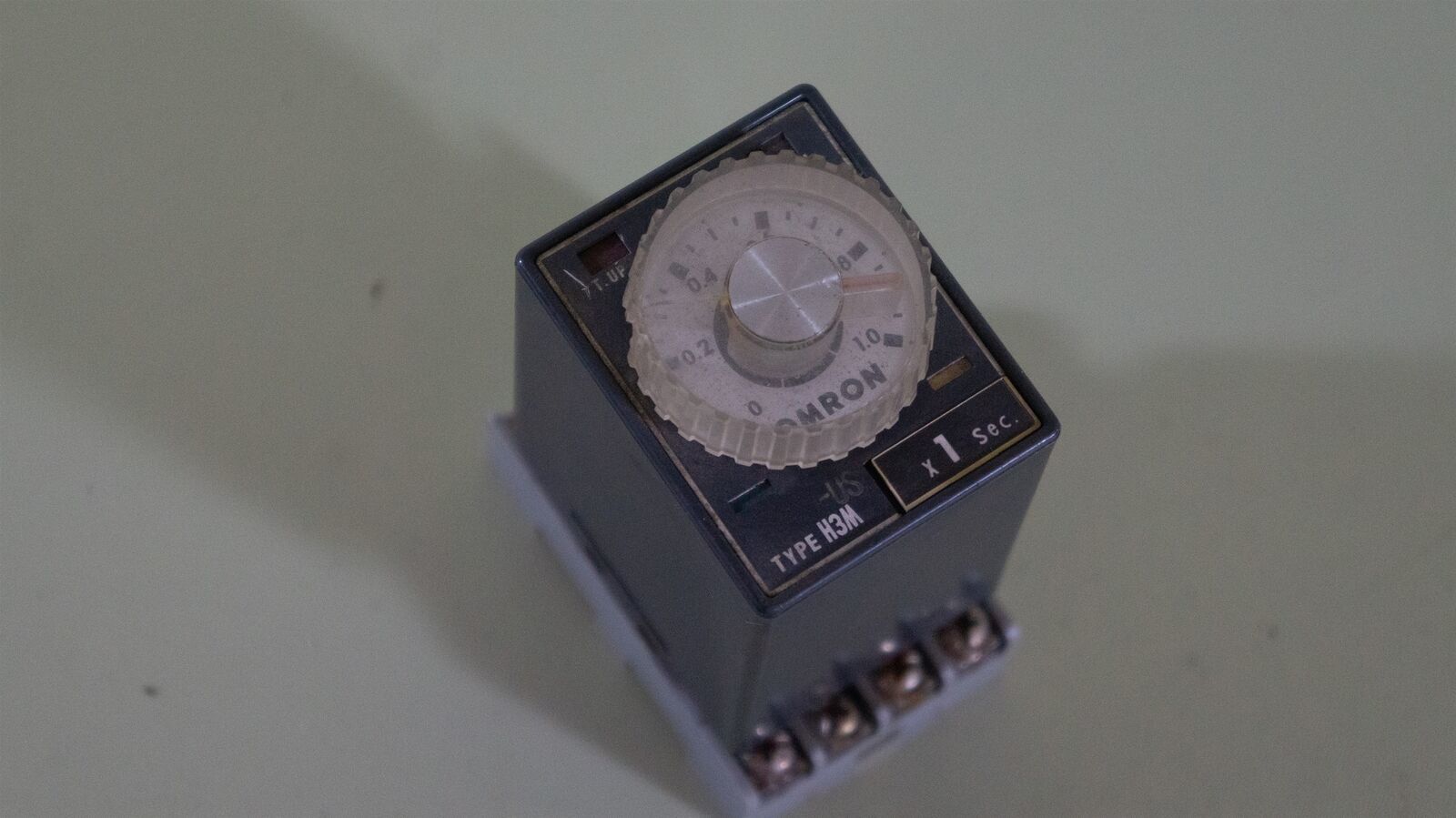 Omron Type H3M Series B Time Delay Timer 3A 120VAC 0-1SEC + socket - $9.77