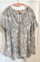 Torrid 1X Tunic Top Tiger Black white Georgette sleeve Animal Print Blouse Sz 1 - $11.28