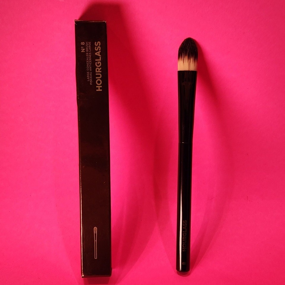 Hourglass Large Concealer Brush N8 - $24.74