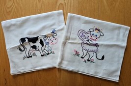 Set of 2 Vintage Hand Embroidered Flour Sack Towels Cow Themed - £19.70 GBP