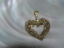 Estate Goldwashed 925 Marked Silver Cut-Out Scrollwork Puffy Heart Pendant – mar - £9.11 GBP