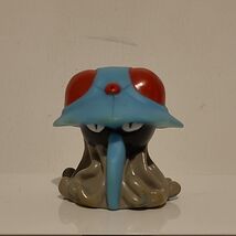 VTG Retro Pokemon Nintendo 1999 Tentacruel Water Squirter Toy Burger King - $10.63